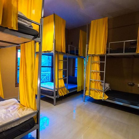 Whoopers Hostel Bir Ngoại thất bức ảnh