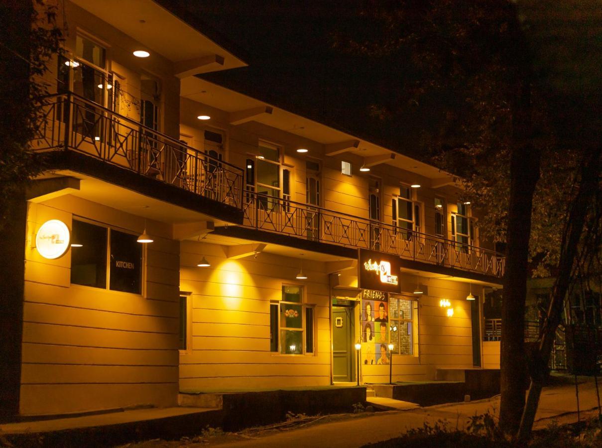 Whoopers Hostel Bir Ngoại thất bức ảnh