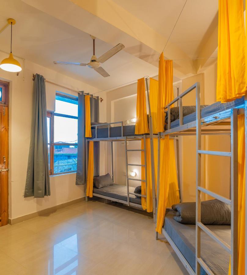 Whoopers Hostel Bir Ngoại thất bức ảnh